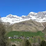 Capetta 3* Avers